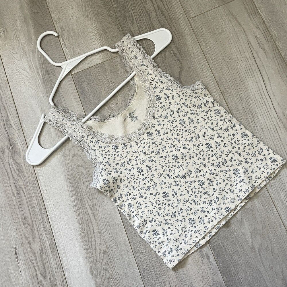 Brandy Melville Tank Top floral lace crop womens Cream Blue (one size) coquette